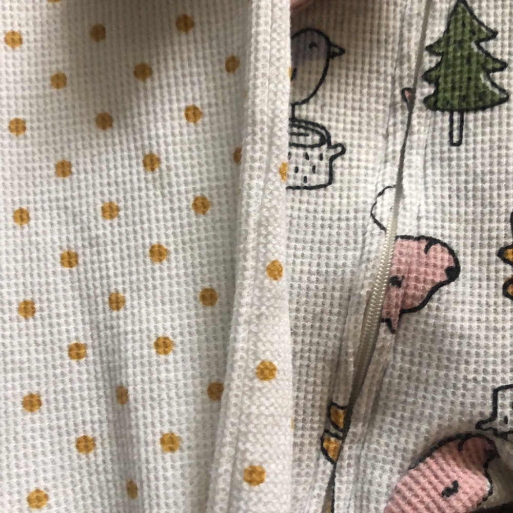 Carters PJs - Picture 2 of 3